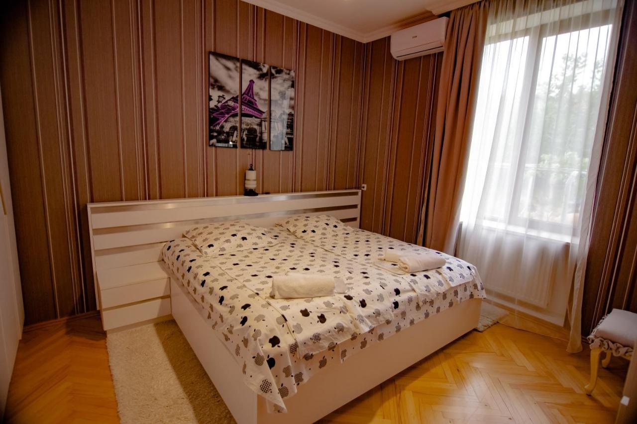 Qilimcha'S Guesthouse-Art Museum Telavi Eksteriør billede